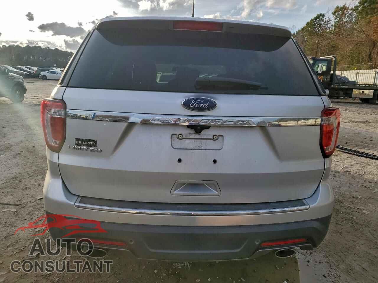 FORD EXPLORER 2018 - 1FM5K7F88JGB67099