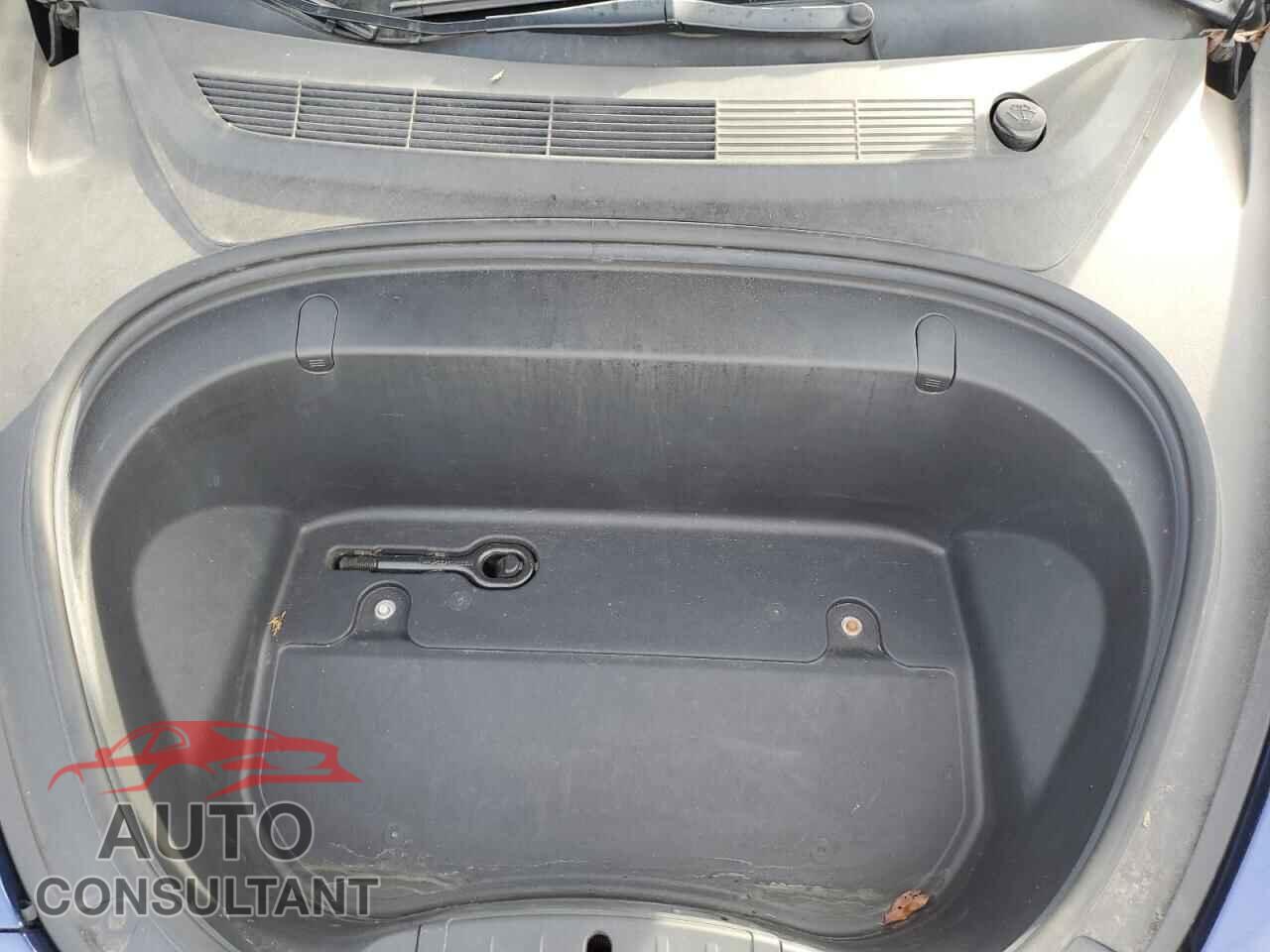 TESLA MODEL 3 2019 - 5YJ3E1EA4KF317970