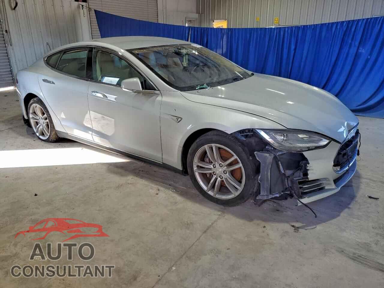 TESLA MODEL S 2014 - 5YJSA1S18EFP33231