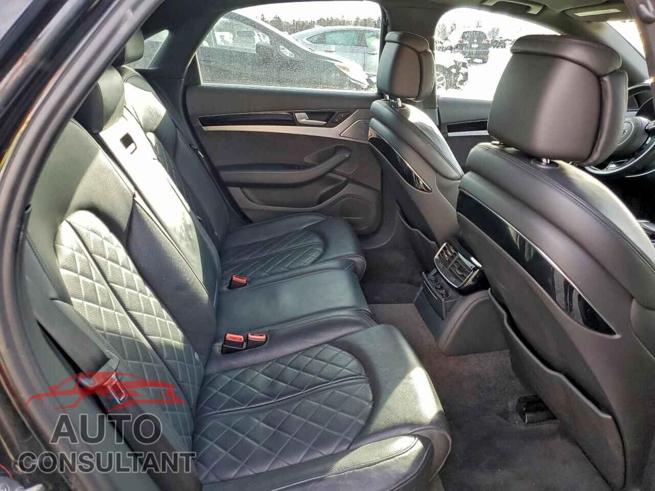 AUDI A8 2016 - WAUK3AFD2GN020549
