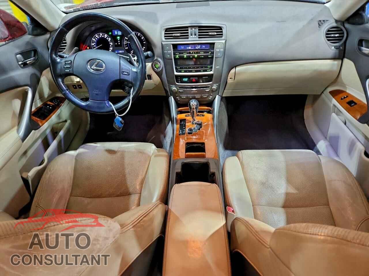 LEXUS IS 2009 - JTHCK262195030652