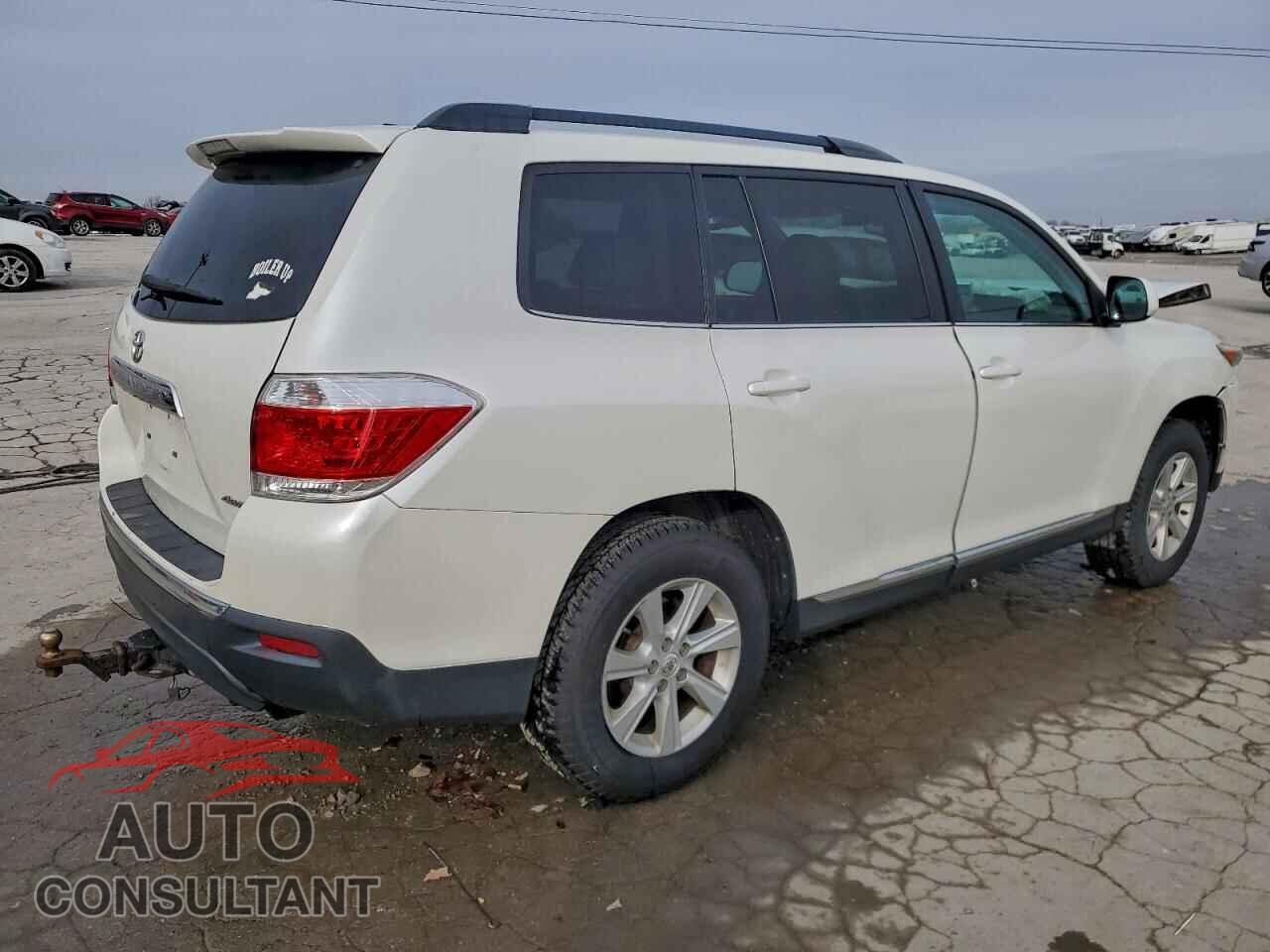 TOYOTA HIGHLANDER 2012 - 5TDBK3EH5CS155504