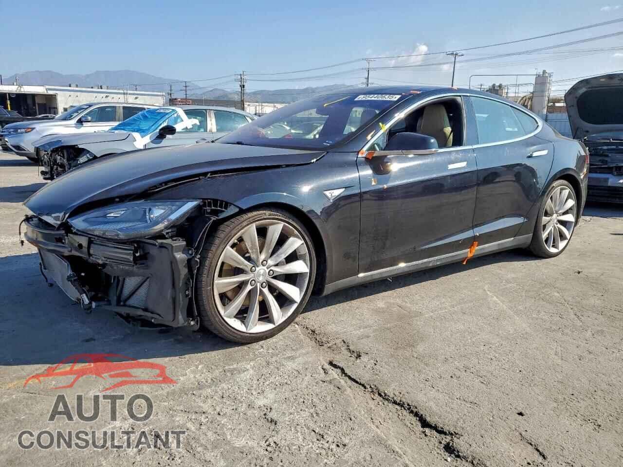 TESLA MODEL S 2015 - 5YJSA1H24FF091480