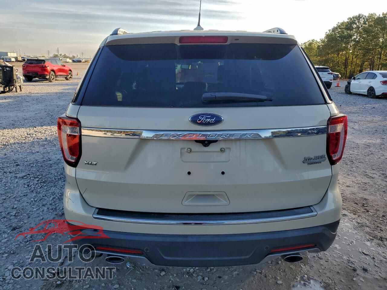FORD EXPLORER 2018 - 1FM5K7D87JGB42388