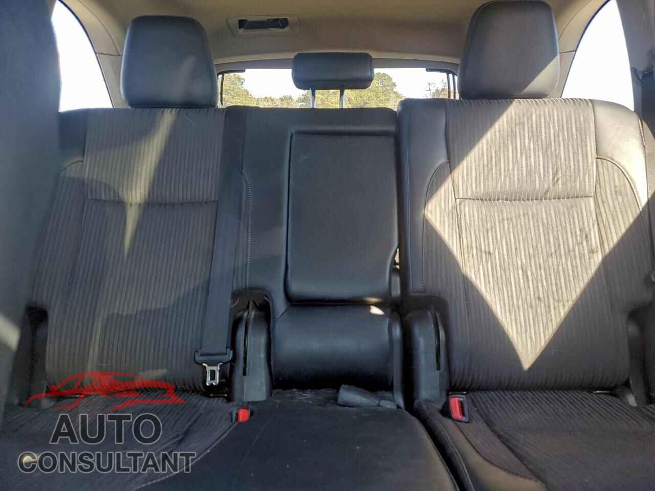 TOYOTA HIGHLANDER 2019 - 5TDZZRFH2KS307331