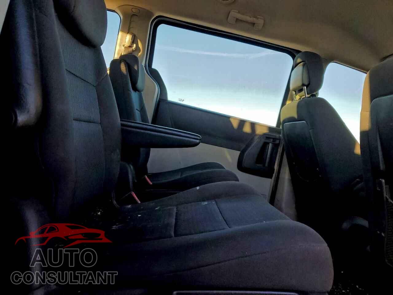 DODGE CARAVAN 2010 - 2D4RN4DE8AR372816