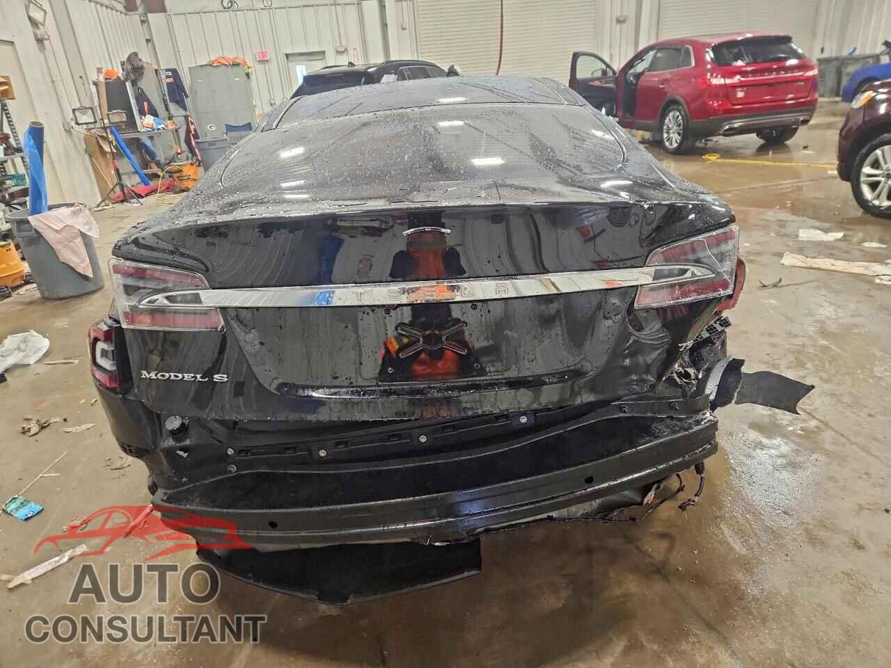 TESLA MODEL S 2019 - 5YJSA1E25KF299866