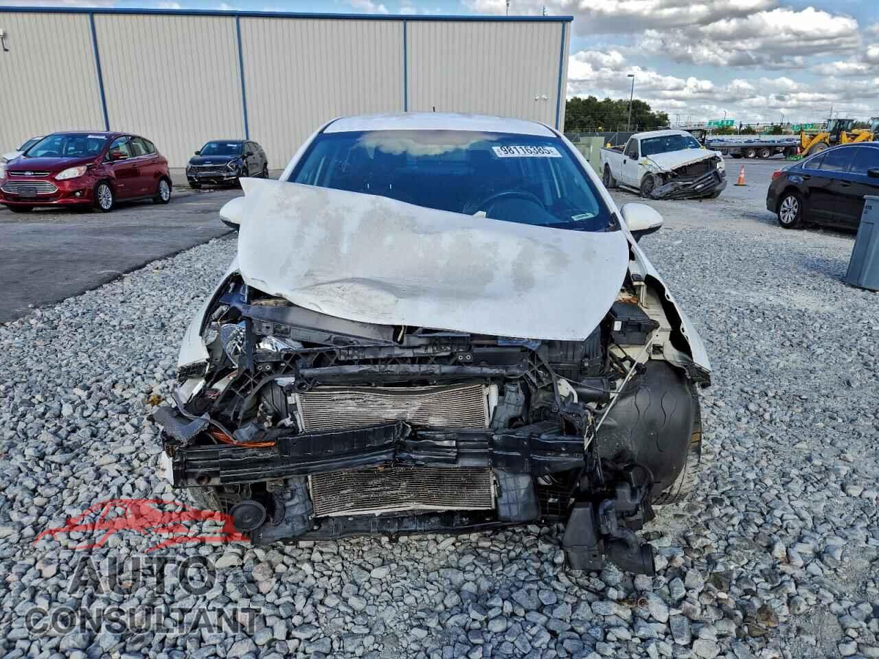 KIA RIO 2014 - KNADN4A36E6335428