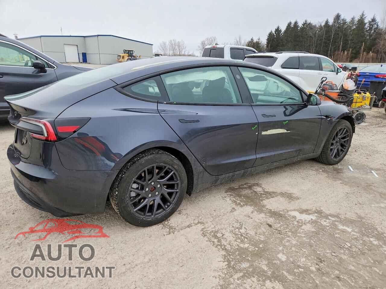 TESLA MODEL 3 2024 - 5YJ3E1EA9RF746614