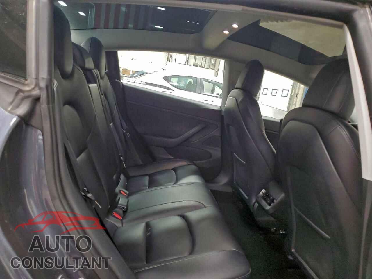 TESLA MODEL 3 2021 - 5YJ3E1EB3MF874669