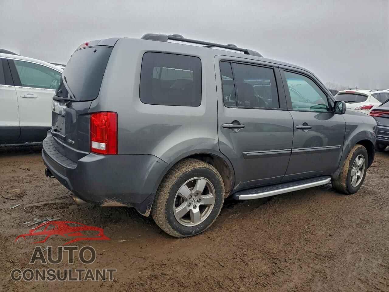 HONDA PILOT 2011 - 5FNYF4H63BB046248