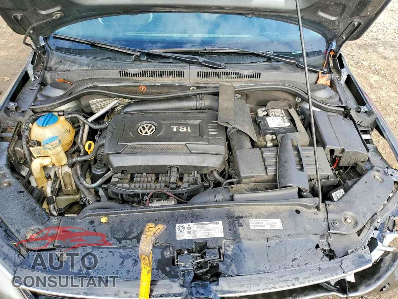 VOLKSWAGEN JETTA 2017 - 3VWL17AJXHM211349