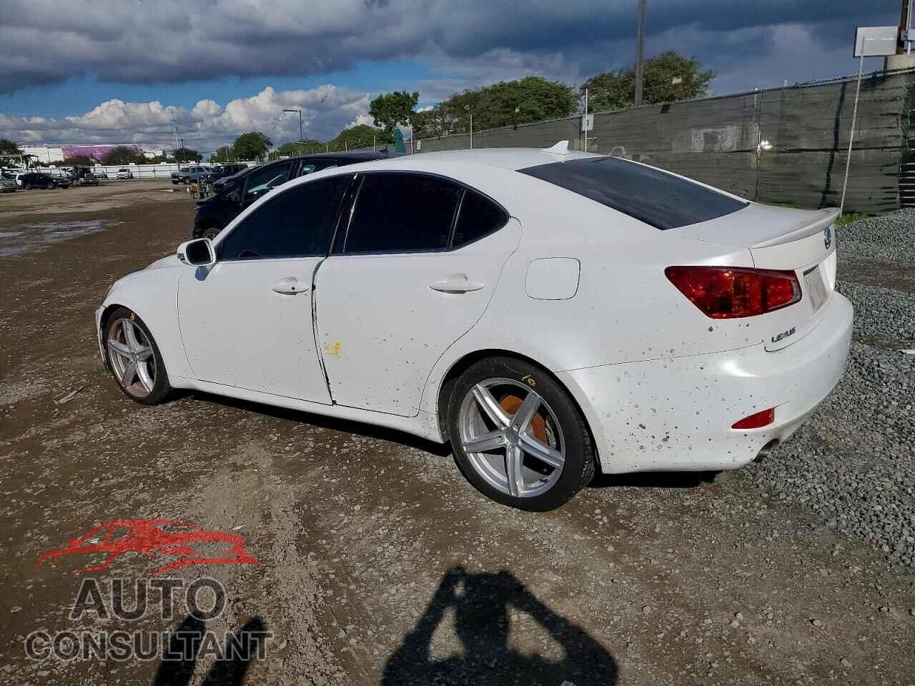 LEXUS IS 2010 - JTHBF5C28A2096076