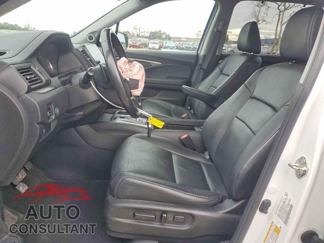 HONDA PILOT 2021 - 5FNYF6H58MB005491