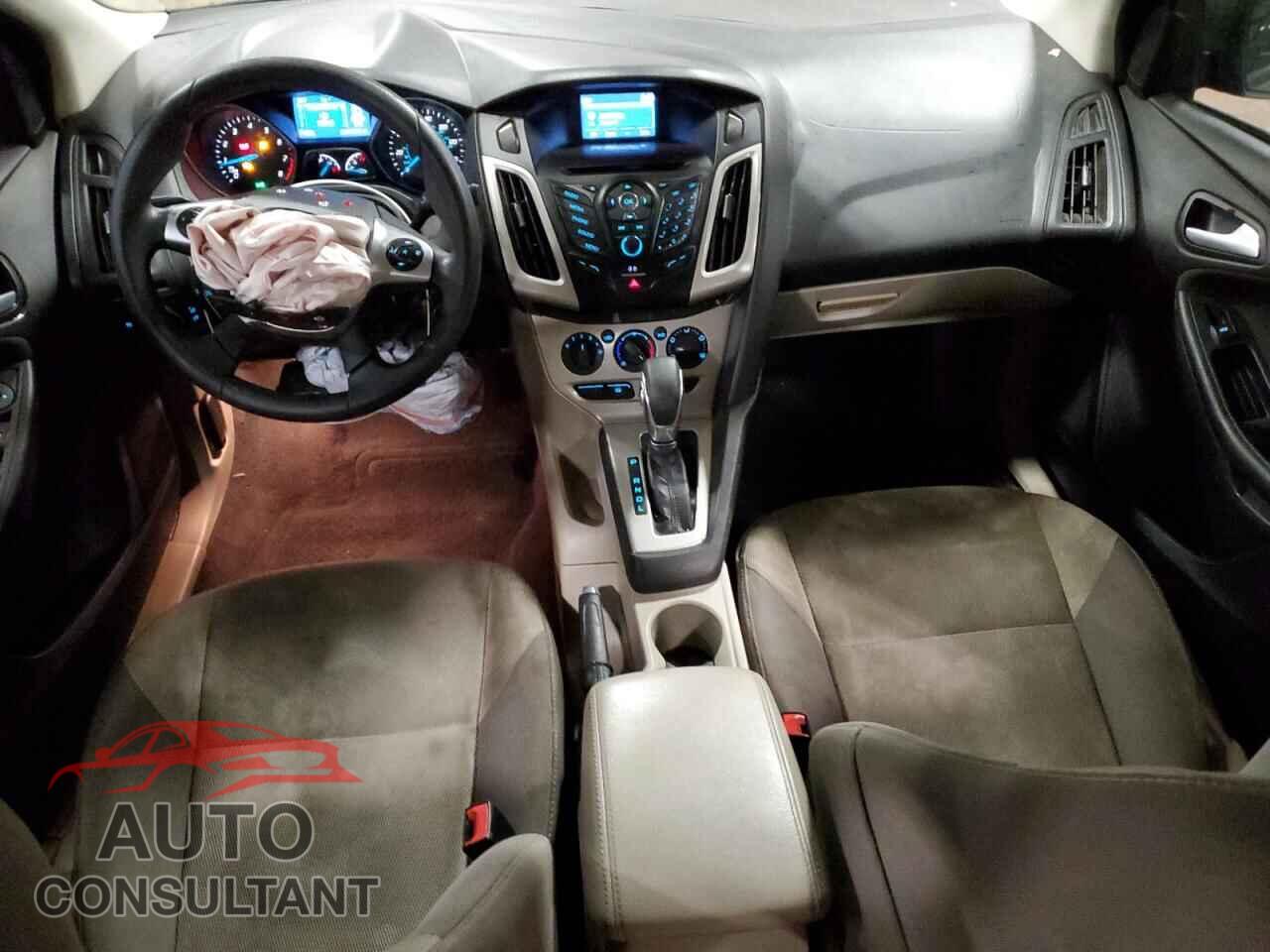 FORD FOCUS 2014 - 1FADP3F29EL302812
