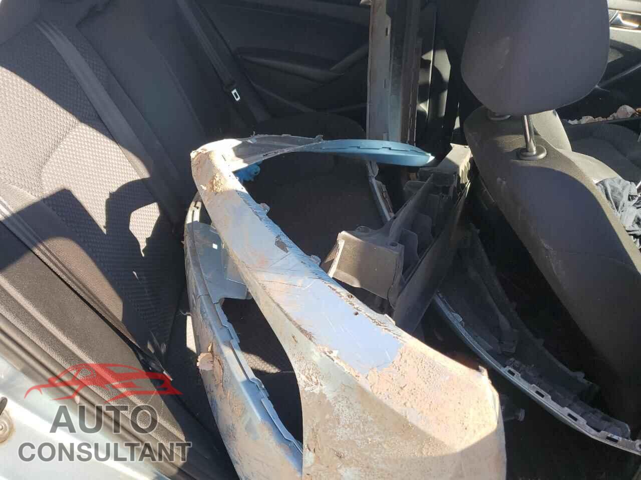 VOLKSWAGEN PASSAT 2012 - 1VWAP7A39CC041938