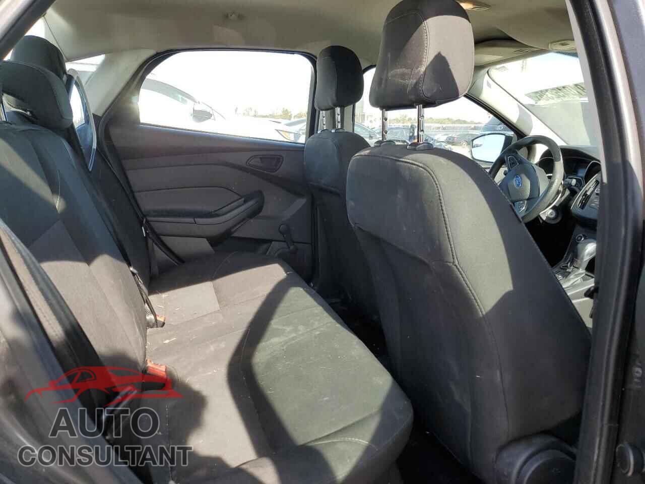 FORD FOCUS 2016 - 1FADP3E20GL253293