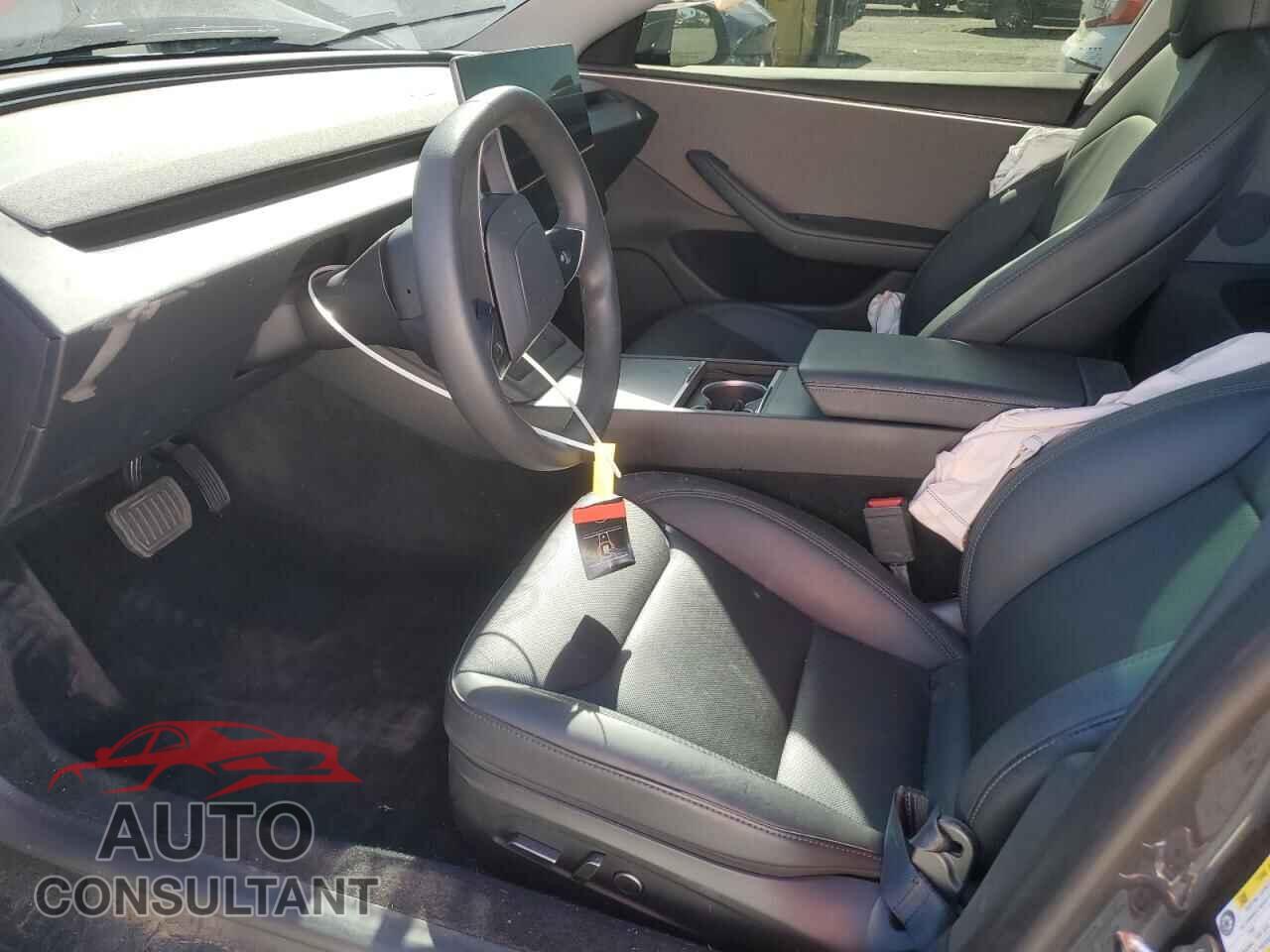 TESLA MODEL 3 2024 - 5YJ3E1EA1RF740841
