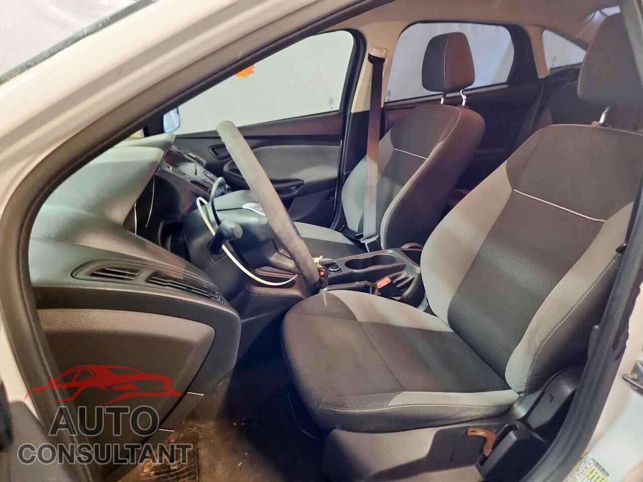 FORD FOCUS 2013 - 1FADP3E26DL362241