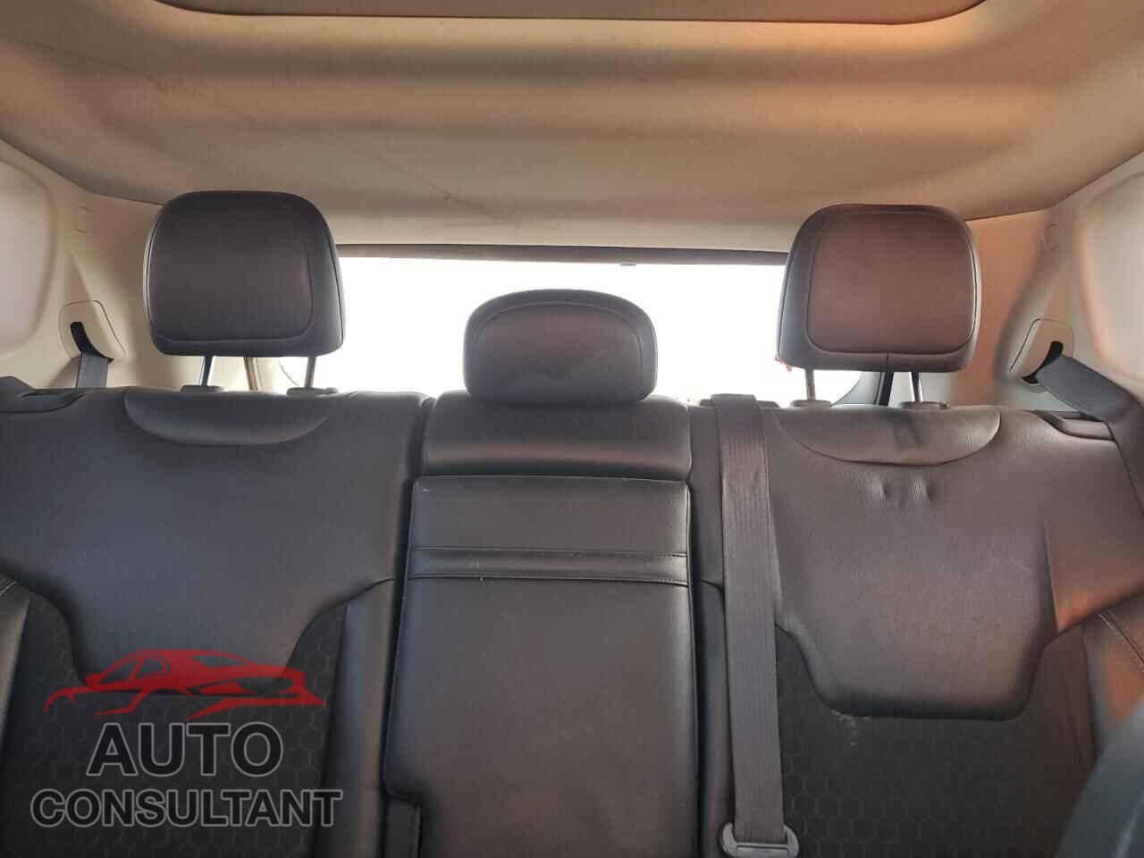 JEEP COMPASS 2018 - 3C4NJCBB3JT124948