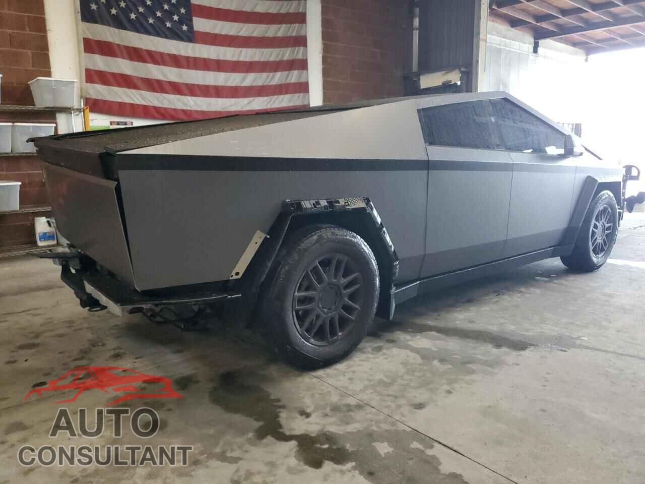 TESLA CYBERTRUCK 2024 - 7G2CEHED1RA053937