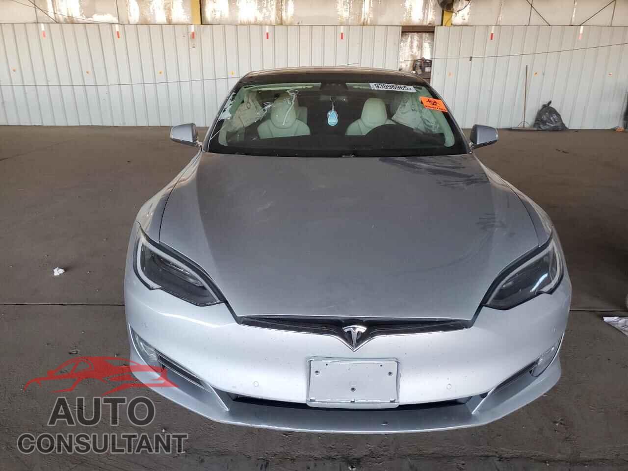 TESLA MODEL S 2018 - 5YJSA1E49JF249679