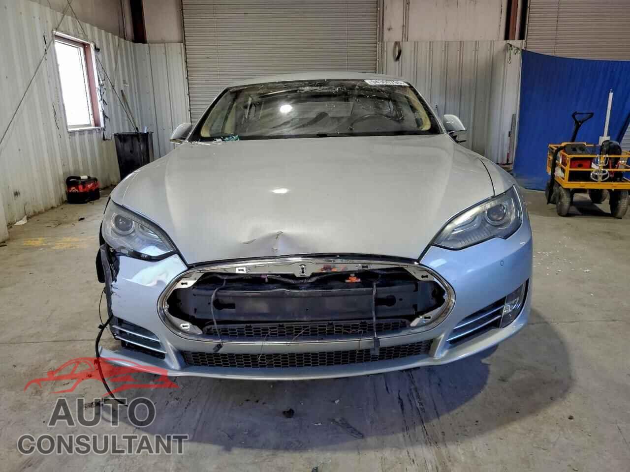 TESLA MODEL S 2014 - 5YJSA1S18EFP33231