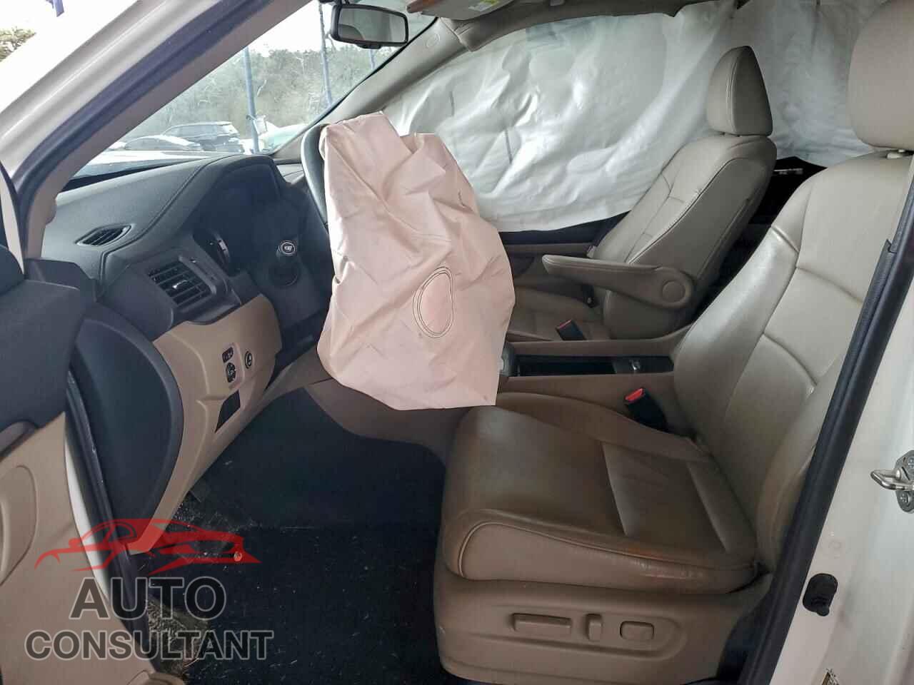 HONDA PILOT 2017 - 5FNYF5H50HB046827