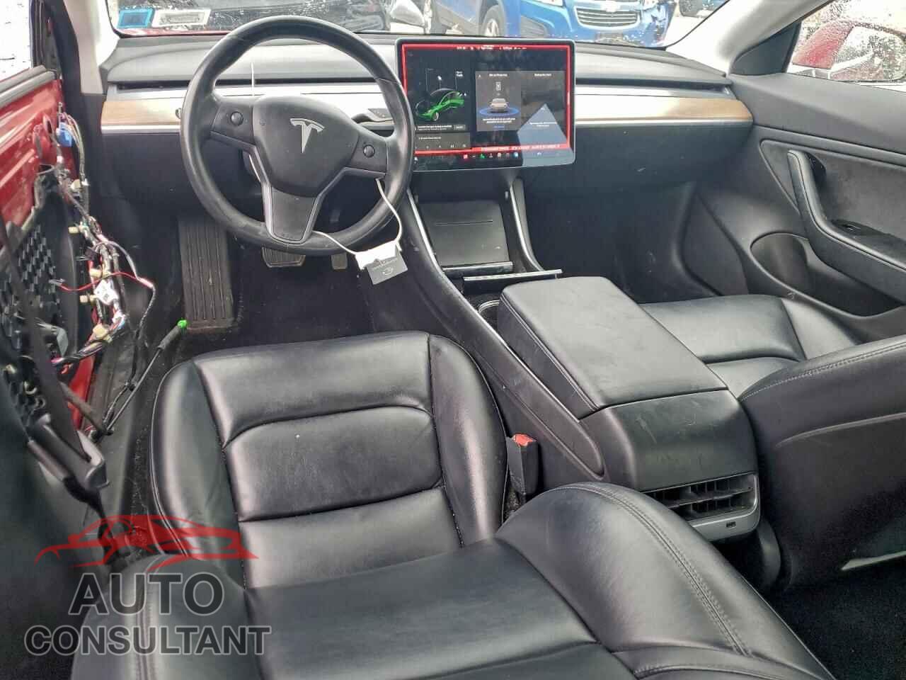 TESLA MODEL 3 2019 - 5YJ3E1EB8KF389652