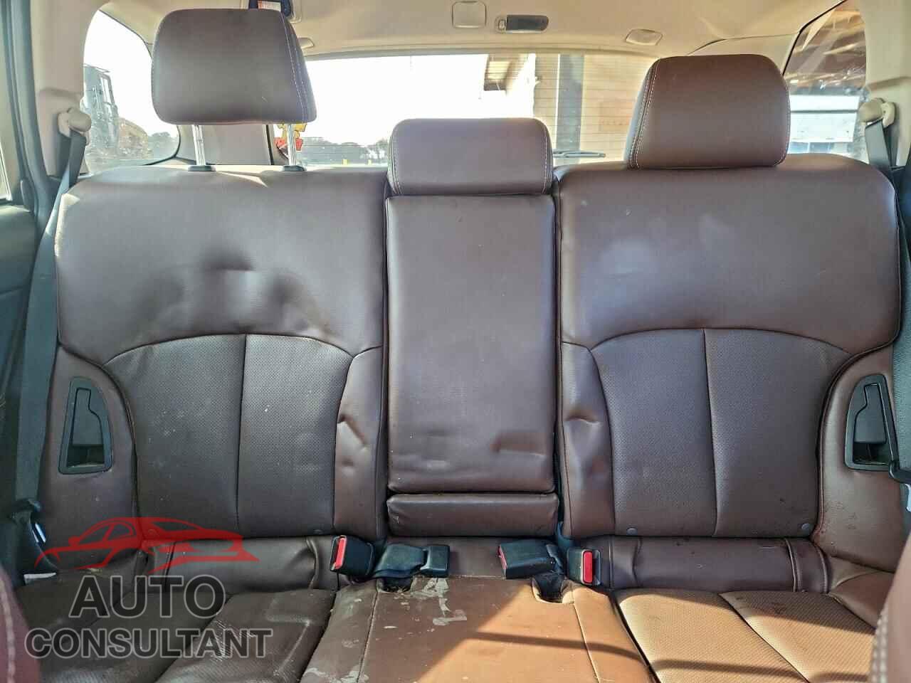SUBARU OUTBACK 2014 - 4S4BRBPC8E3324907
