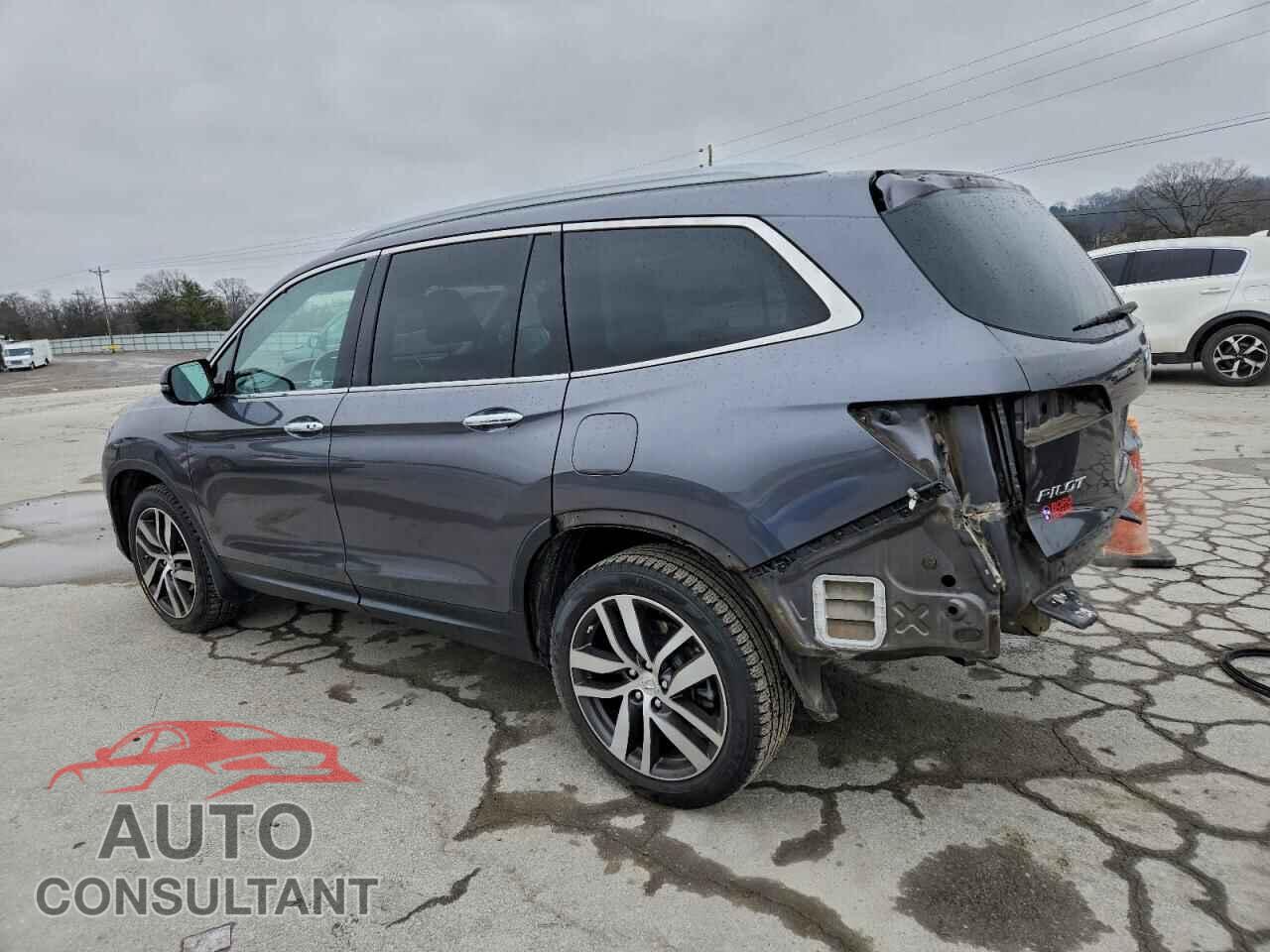 HONDA PILOT 2018 - 5FNYF5H93JB018500