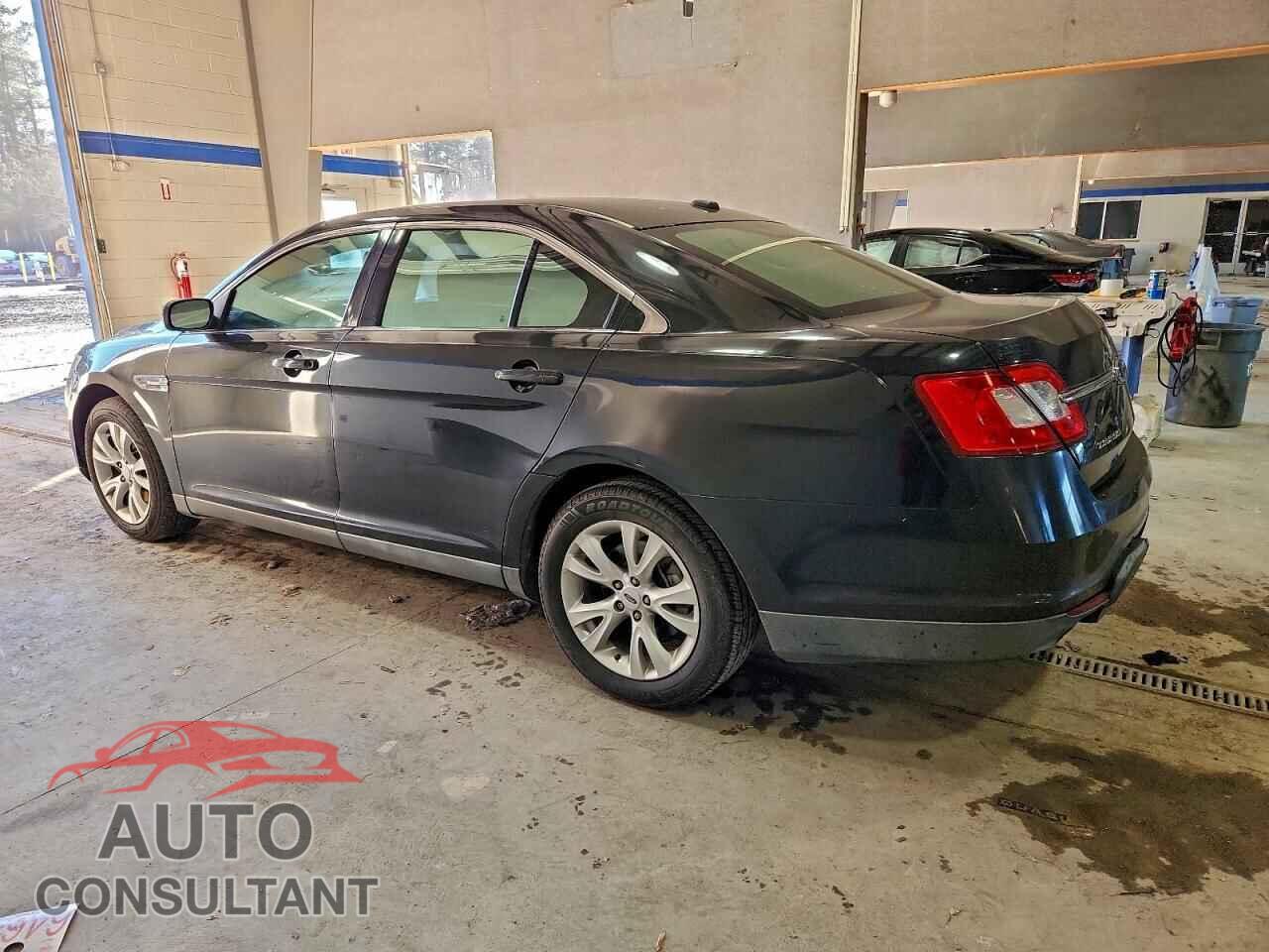 FORD TAURUS 2010 - 1FAHP2HW8AG155607