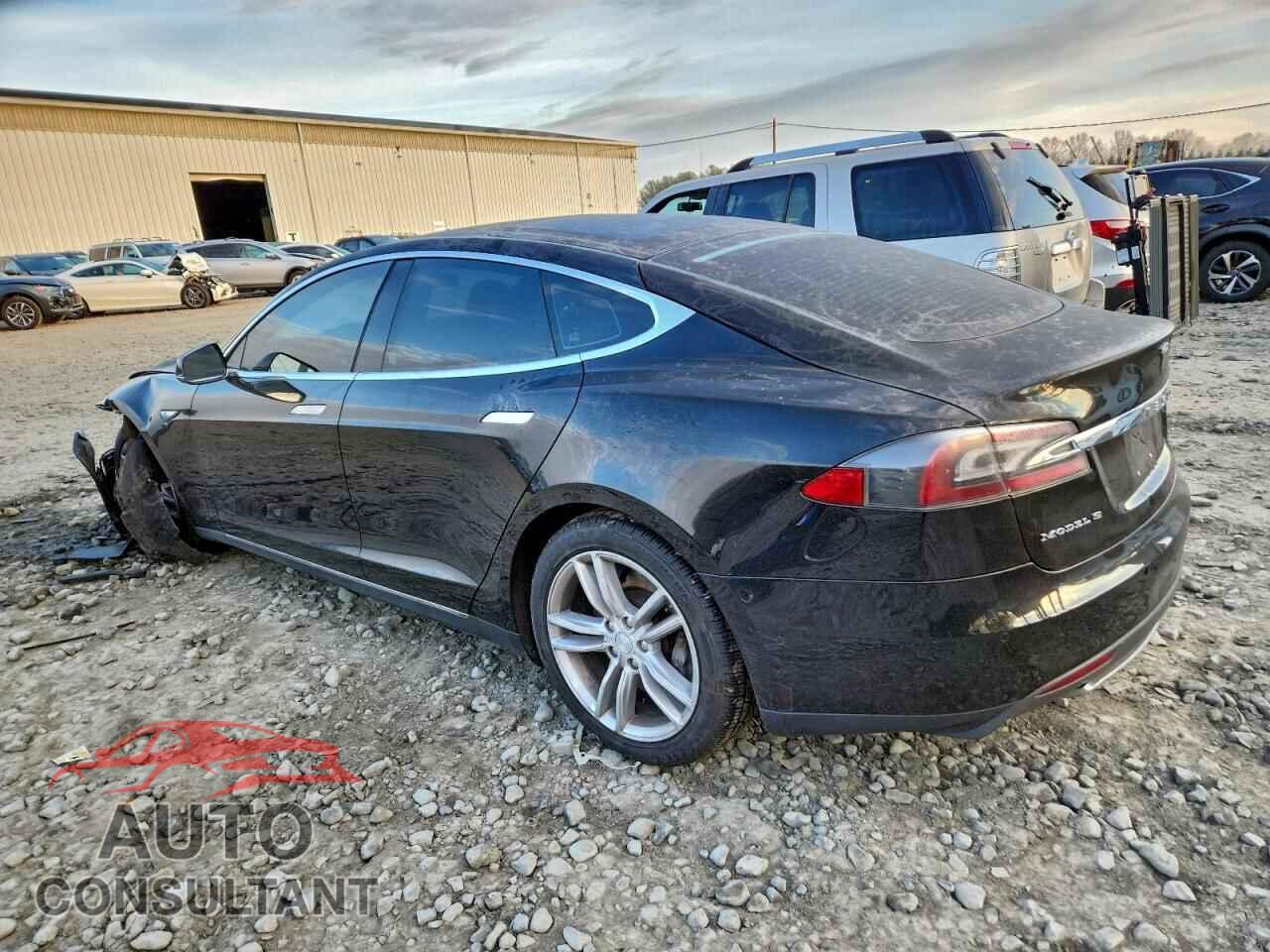 TESLA MODEL S 2015 - 5YJSA1E25FF118030
