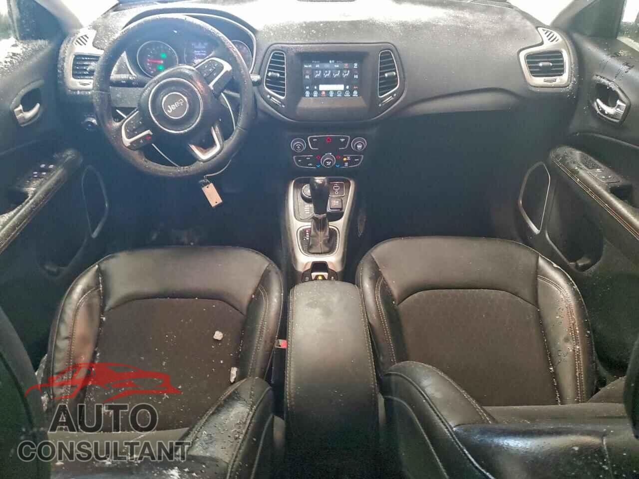JEEP COMPASS 2019 - 3C4NJDBB7KT697181