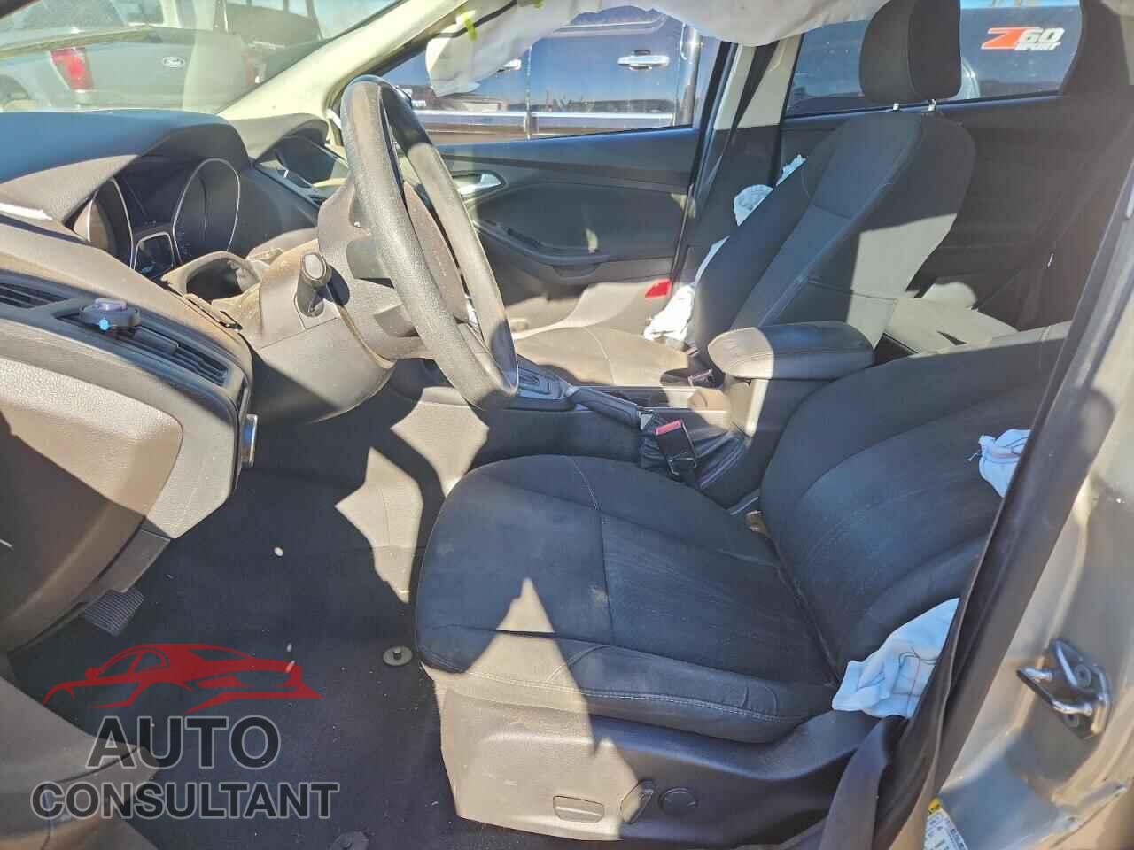 FORD FOCUS 2016 - 1FADP3F22GL258574