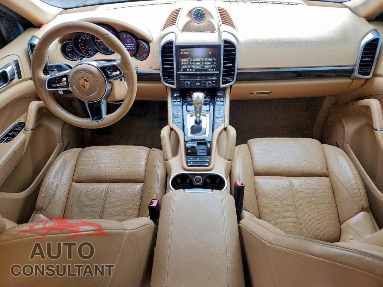 PORSCHE CAYENNE 2016 - WP1AA2A24GLA00782