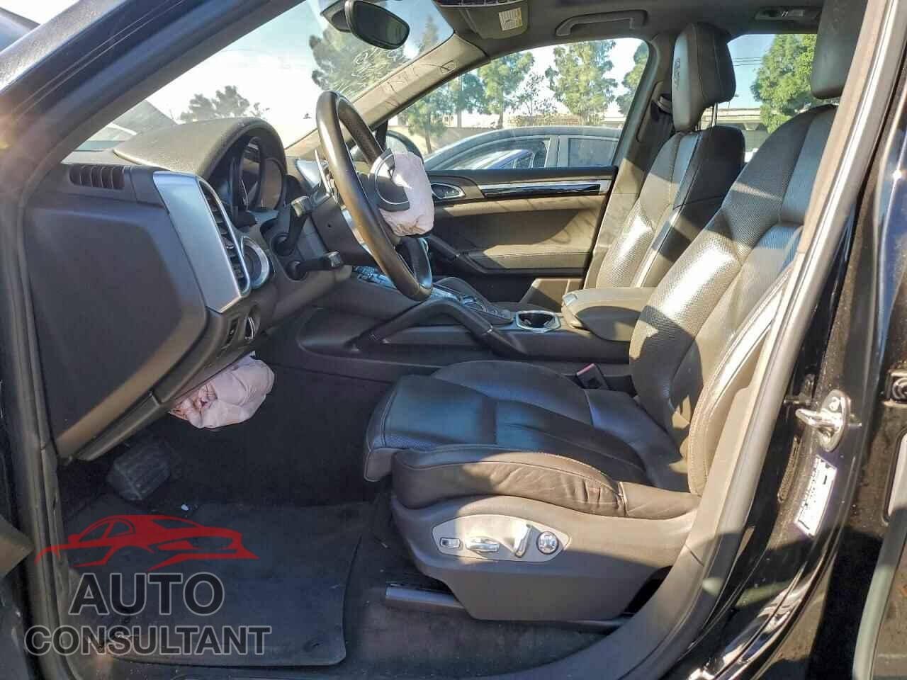 PORSCHE CAYENNE 2017 - WP1AA2A24HKA85534