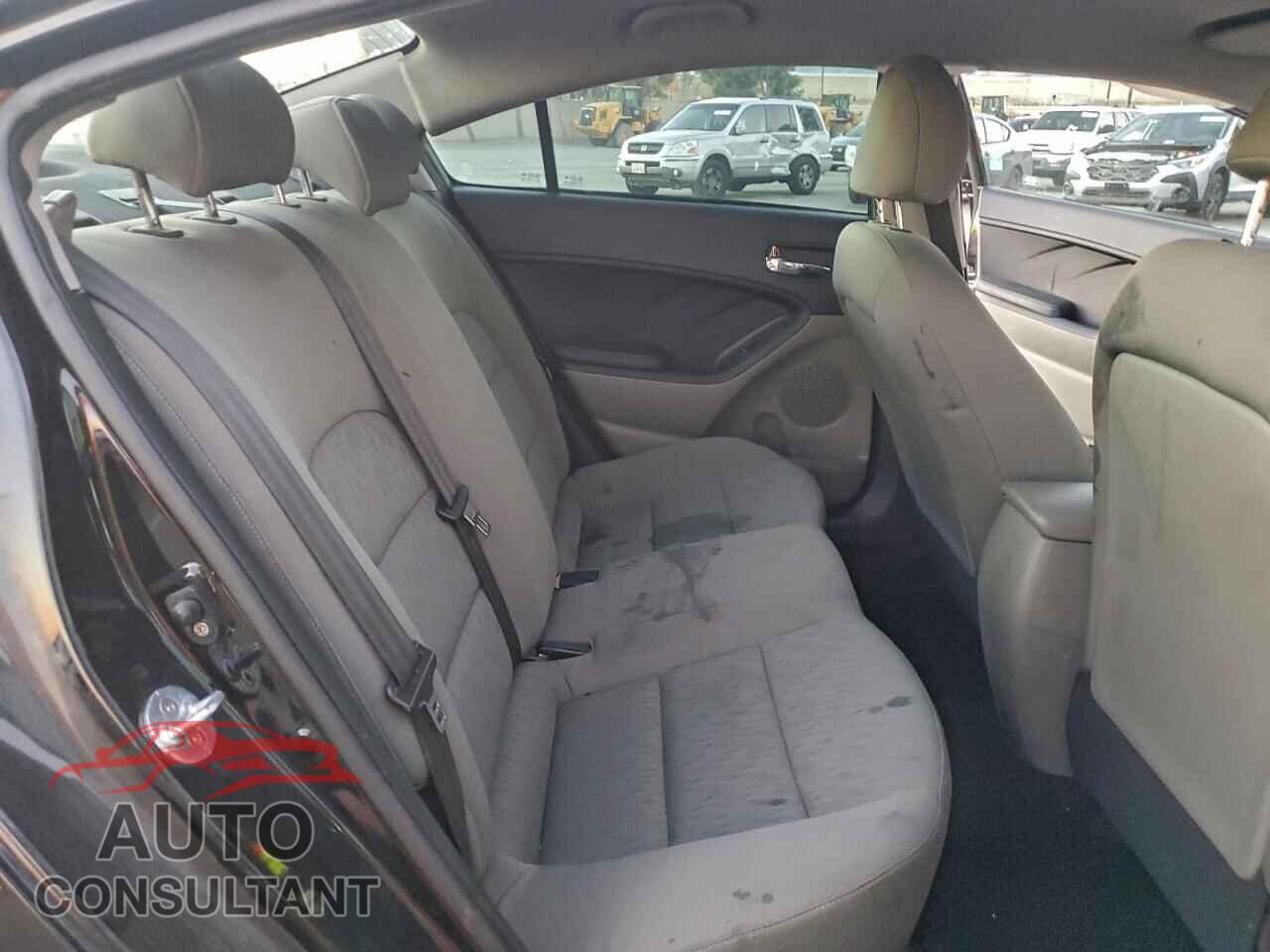 KIA FORTE 2016 - KNAFK4A67G5545170