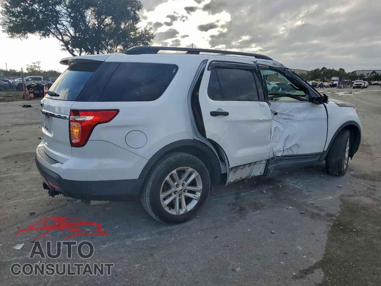 FORD EXPLORER 2015 - 1FM5K7B88FGA31892