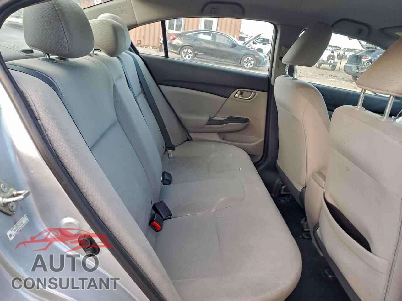HONDA CIVIC 2013 - 2HGFB2F55DH575829