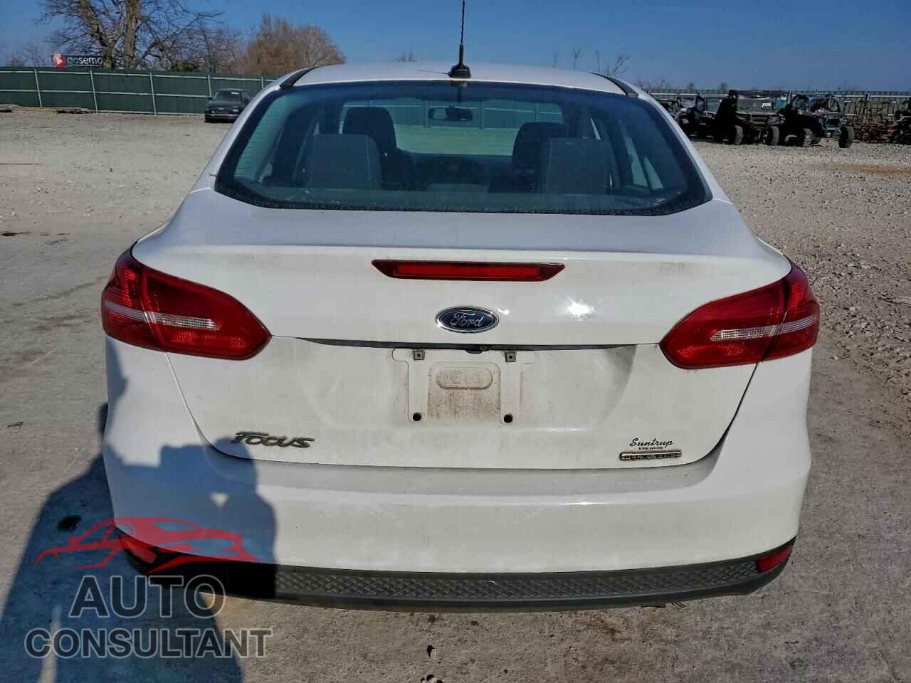 FORD FOCUS 2016 - 1FADP3E29GL238145
