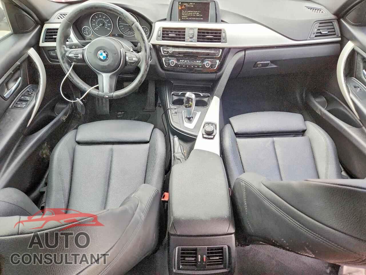 BMW 3 SERIES 2016 - WBA8E1G50GNU12098