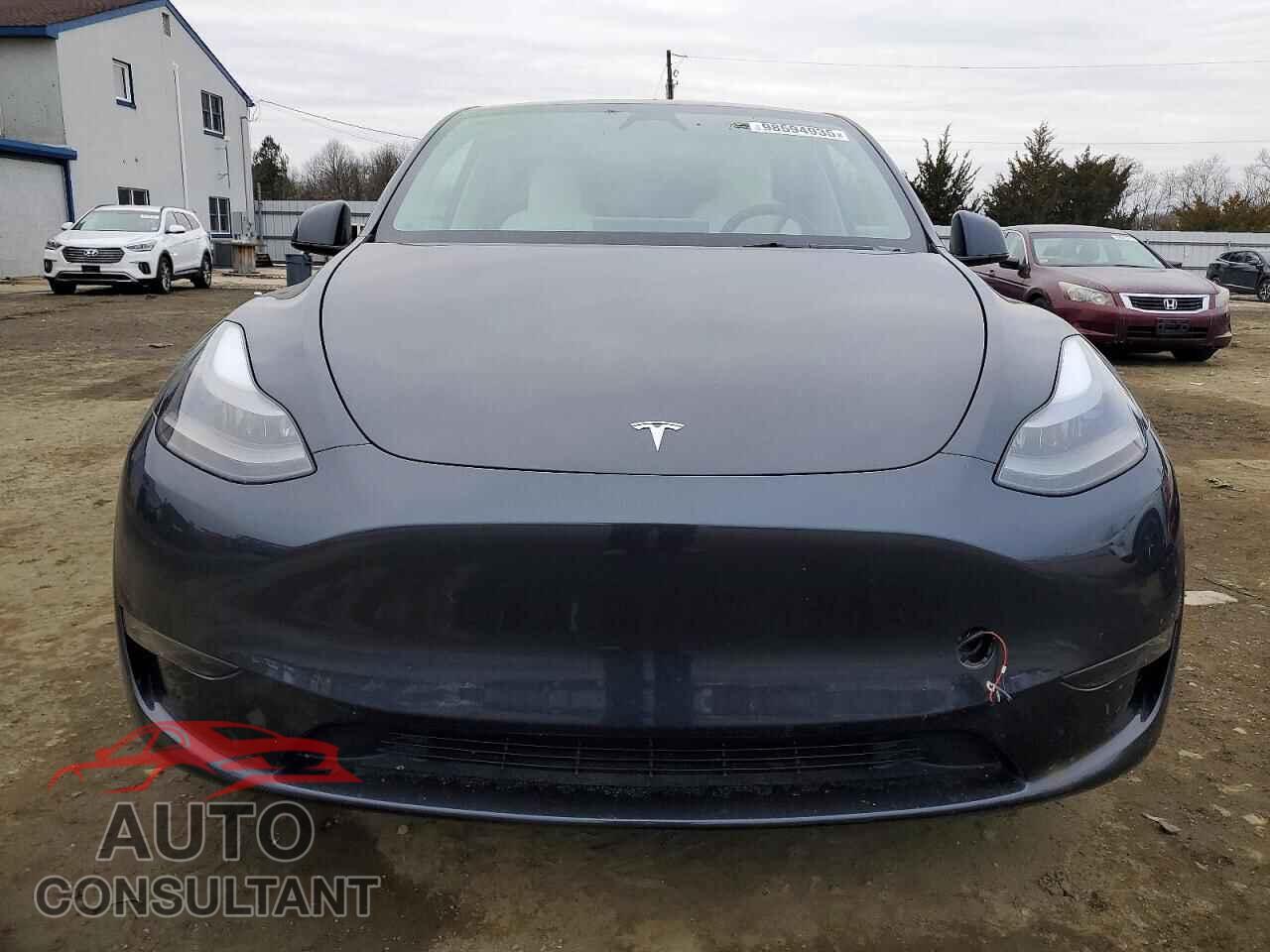 TESLA MODEL Y 2024 - 7SAYGDED5RF075845