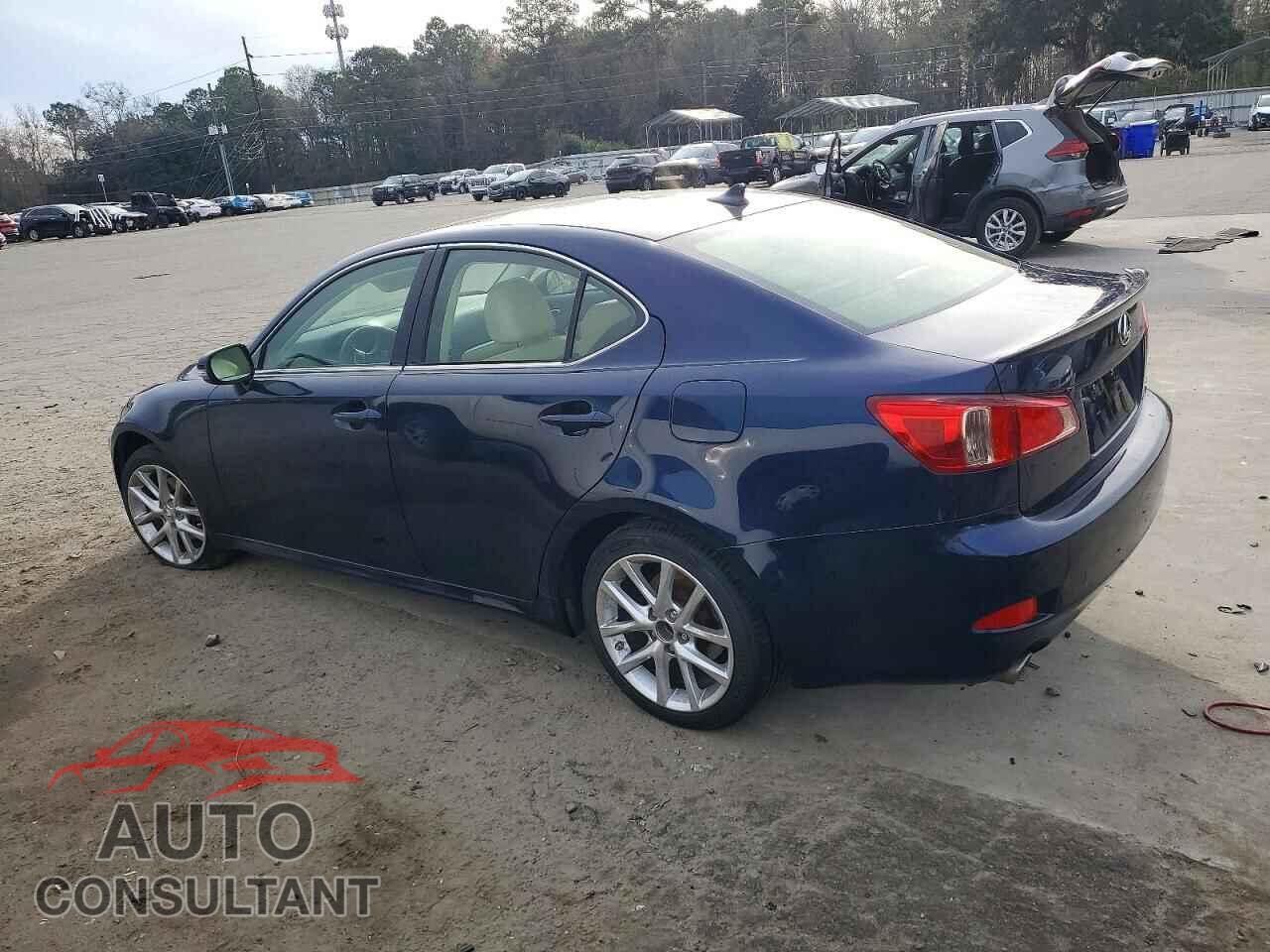 LEXUS IS 2012 - JTHCF5C25C5057774