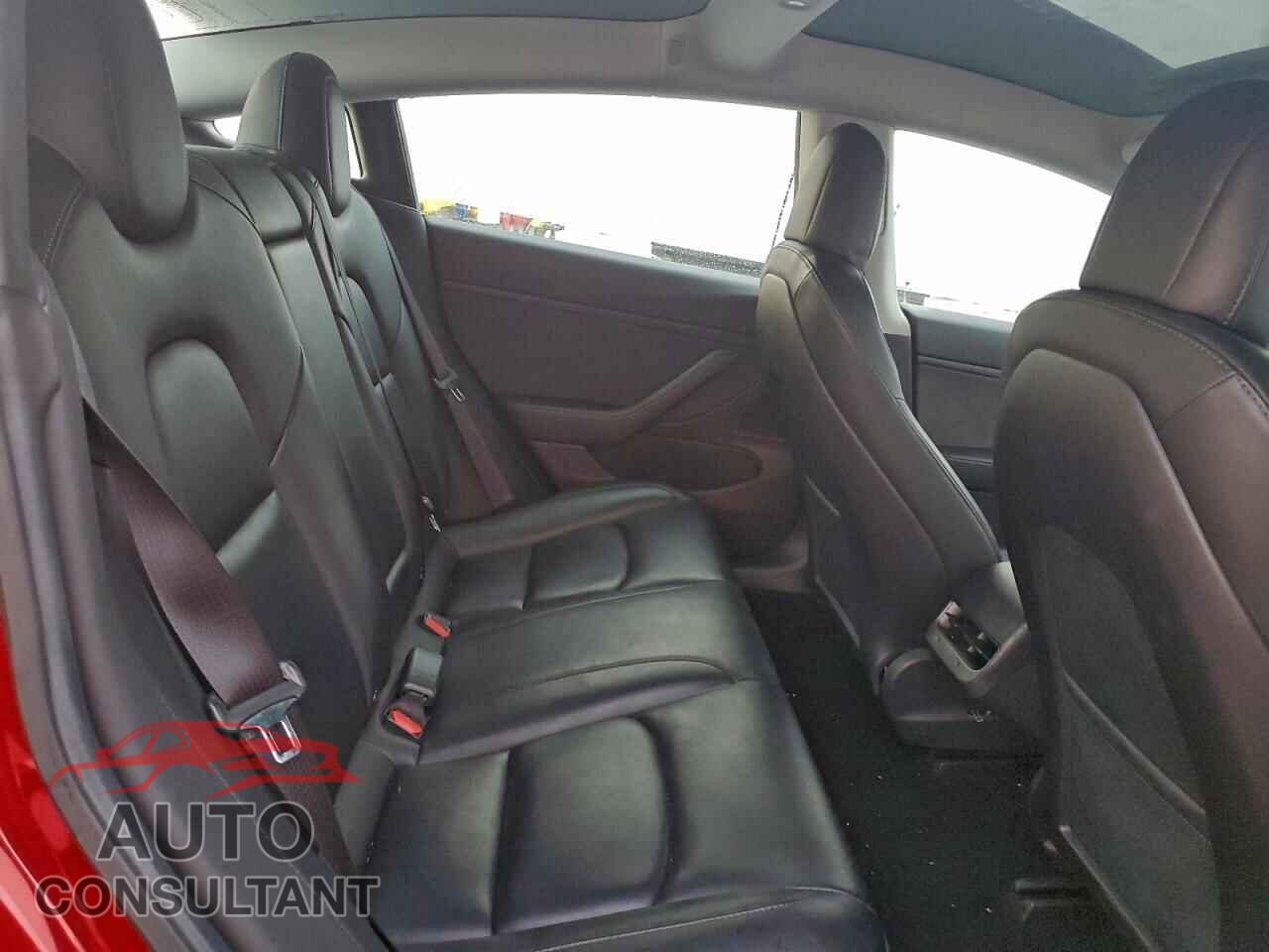 TESLA MODEL 3 2019 - 5YJ3E1EA9KF402366