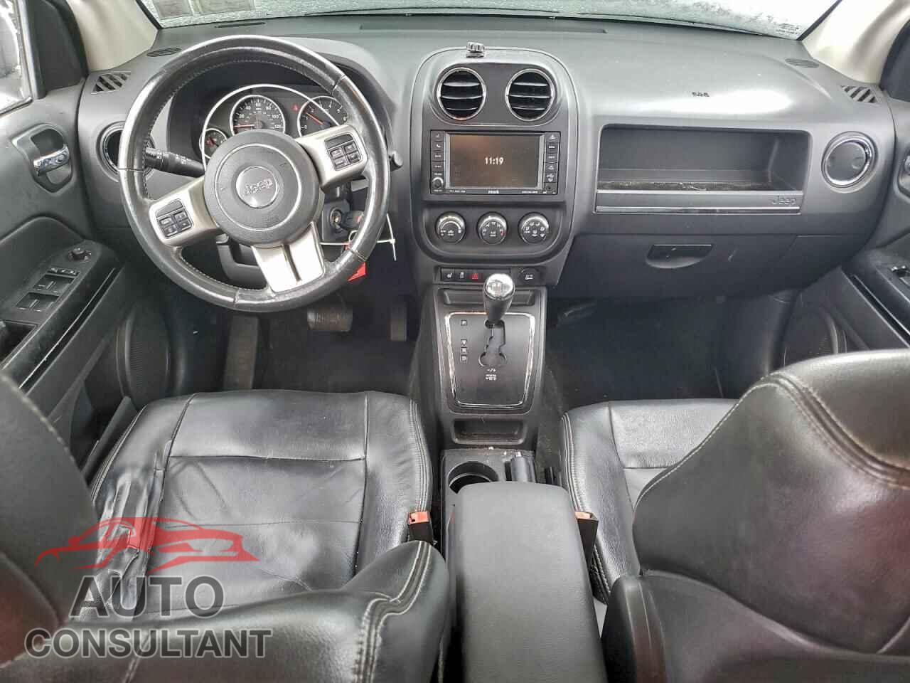 JEEP COMPASS 2011 - 1J4NF5FB8BD135808