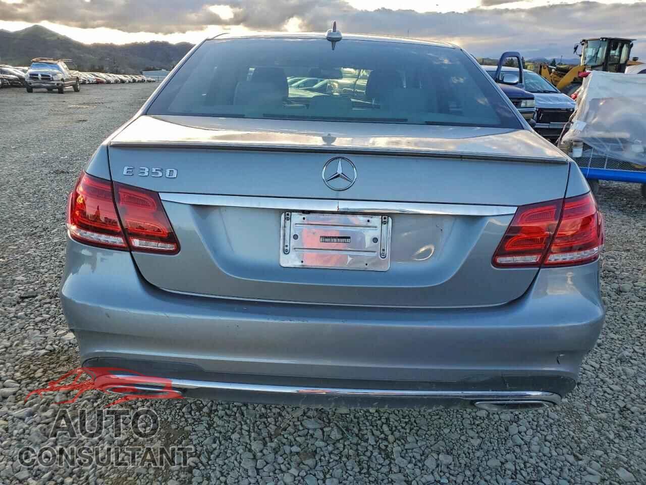 MERCEDES-BENZ E-CLASS 2014 - WDDHF5KB0EA895011