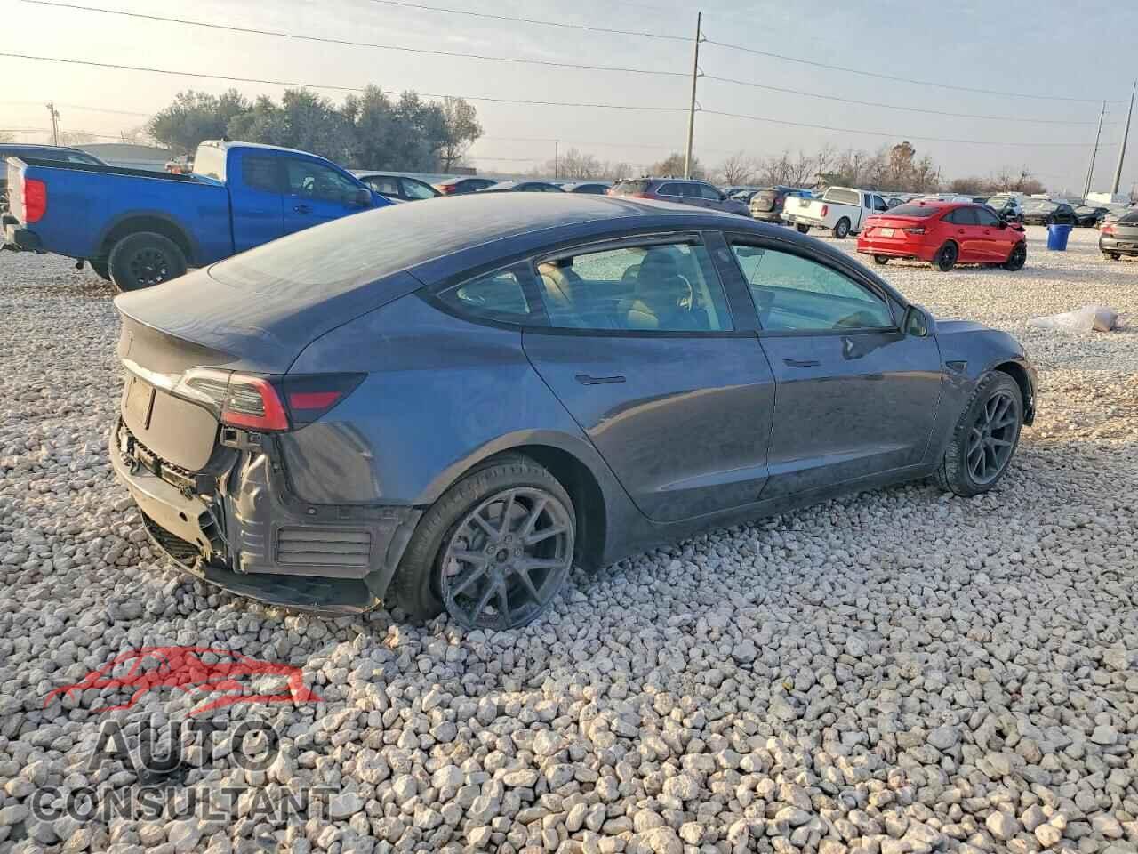 TESLA MODEL 3 2023 - 5YJ3E1EA2PF676712