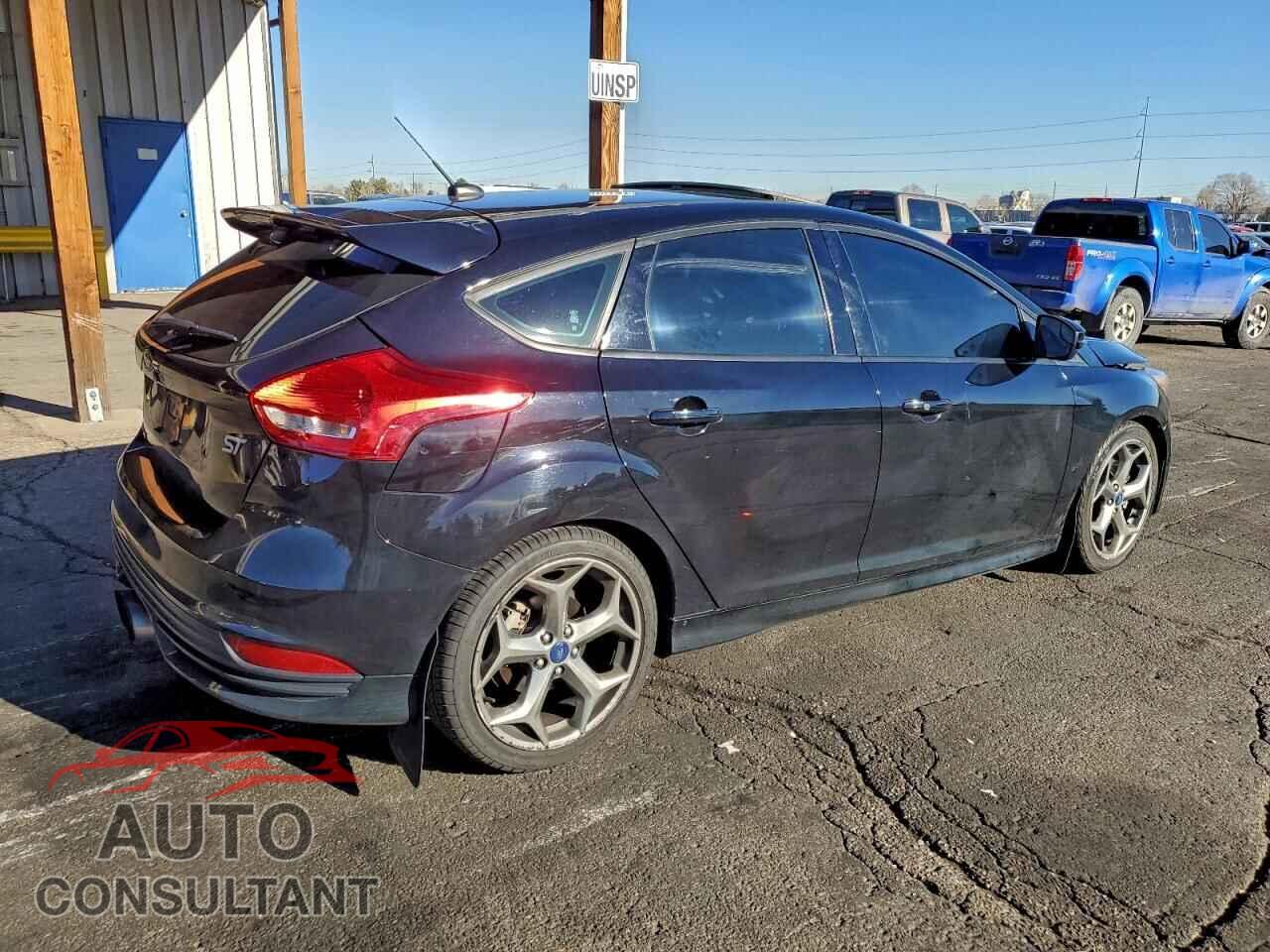 FORD FOCUS 2017 - 1FADP3L92HL343157