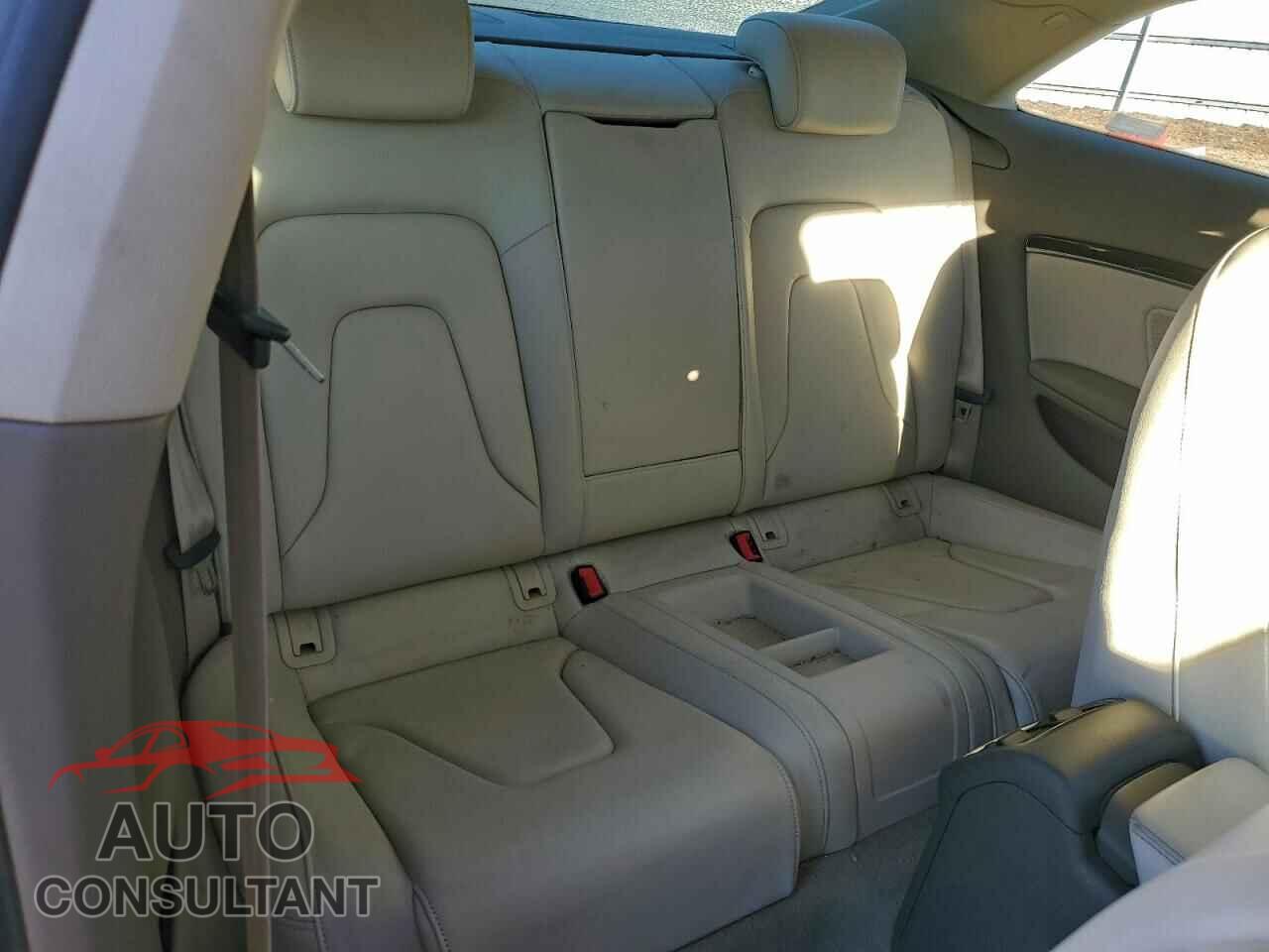 AUDI A5 2011 - WAULFAFR6BA082821